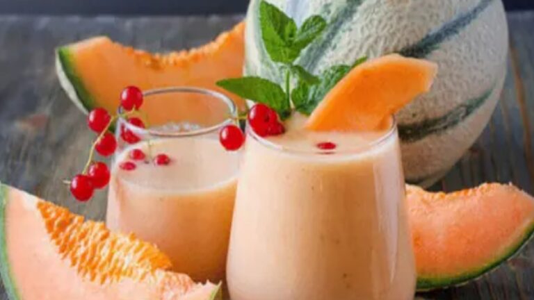 Muskmelon Shake: गर्मियों में बच्चों के ब्रेकफास्ट के लिए बेहद हेल्दी ऑप्शन है खरबूजे का शेक,झटपट पढ़ें रेसिपी