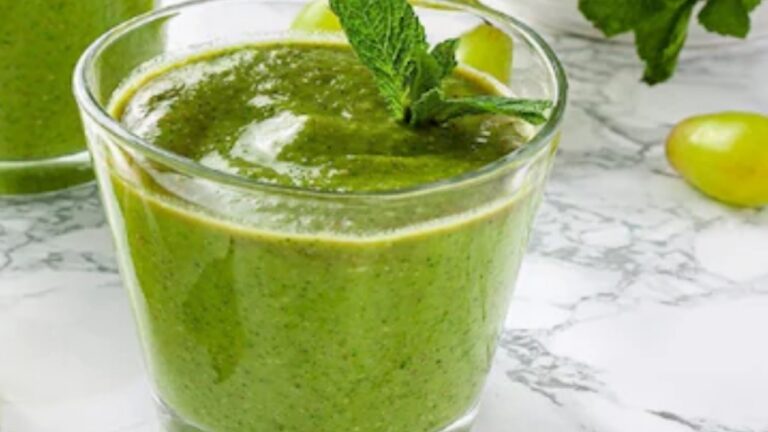 Spinach smoothie in summer: पालक स्मूदी के साथ करें दिन की शुरुआत, गर्मियों में नहीं पड़ेंगे बीमार
