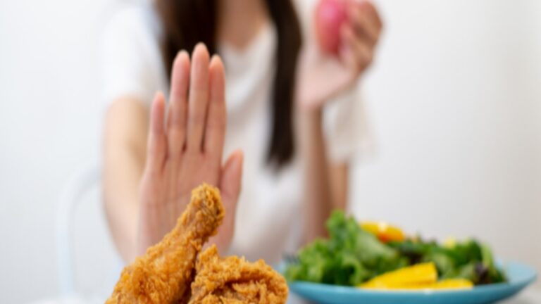 Summer Foods: गर्मियों में इन फूड्स के सेवन से सेहत को हो सकते है भारी नुकसान,परहेज करना है बेहद जरूरी