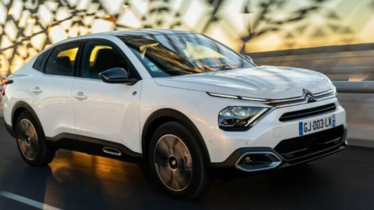 Citreon की इस सेडान के आगे SUV गाड़ियां टेक देंगी घुटने,फीचर्स ऐसे जिन्हें देख तुरंत खरीदने का करेगा मन