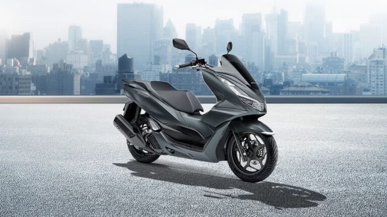 Honda PCX 160 : होंडा इस स्कूटर ने मार्केट में दिखाया अपना जलवा, फीचर्स देख आप भी रह जायेंगे दंग