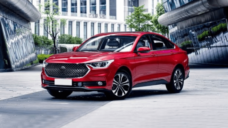 कातीलाना अंदाज में मार्केट में धमाल मचाने जल्द आ रही MG RC-6 कार, जानें कीमत से लेकर लॉन्चिंग तक की डिटेल