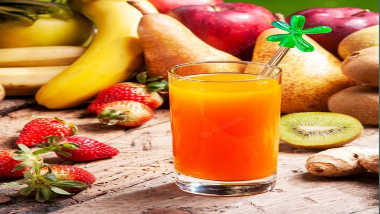 Mixed Fruit juice: गर्मियों में ठंडक का एहसास दिलाती है मिक्स-फ्रूट जूस, जानें बनाने की विधि