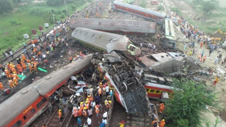 Odisha Train Accident: बालासोर ट्रेन हादसे में अब तक 238 लोगों की मौत,1 हजार घायल,पीएम ने बुलाई समीक्षा बैठक