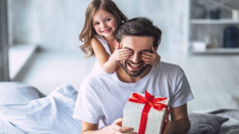 Best perfumes for Father: फादर्स डे पर अपने पापा को बेहद कम बजट में दें ये शानदार परफ्यूम्स, देखें कलेक्शन
