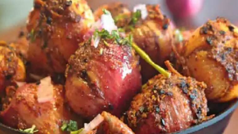 Instant Pyaz ka Achar: बहुत कम समय में झटपट तैयार करें लाजवाब प्याज का अचार,फटाफट नोट करें रेसिपी