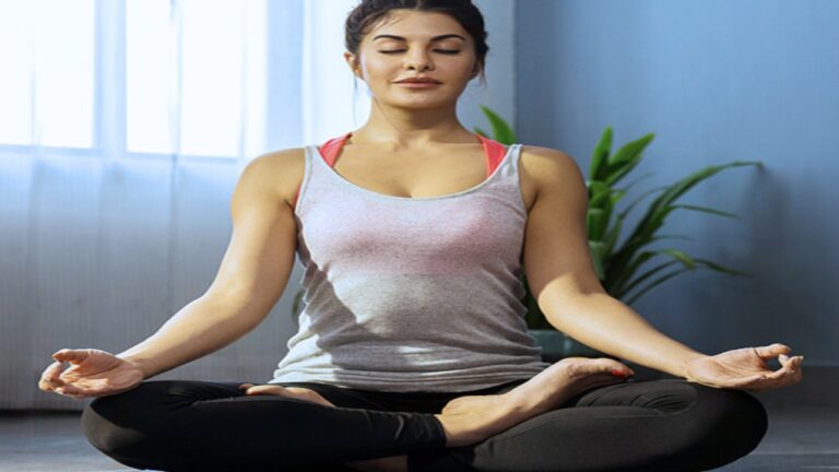 Yoga for glowing skin: गर्मियों में ग्लोइंग स्किन के लिए रोजाना करें ये योगासन,झुर्रियां के साथ ही फाइन लाइन्स से भी मिलेगा छुटकारा
