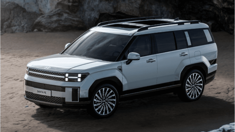 कातिलाना लुक से मार्केट में बवाल मचाने आ रही Hyundai Santa Fe, इन खूबियों से होगी लैस