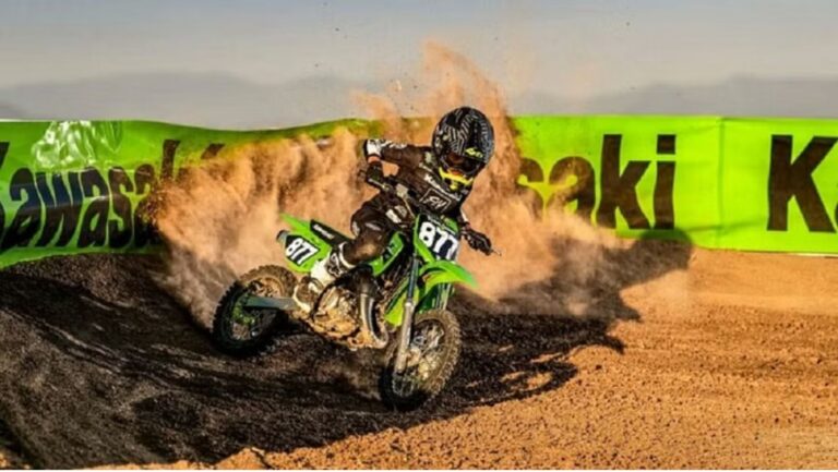 Kawasaki KX65: कावासाकी ने लॉन्च की दमदार बाइक, देखते ही युवाओं के दिलों में समा जाएगी