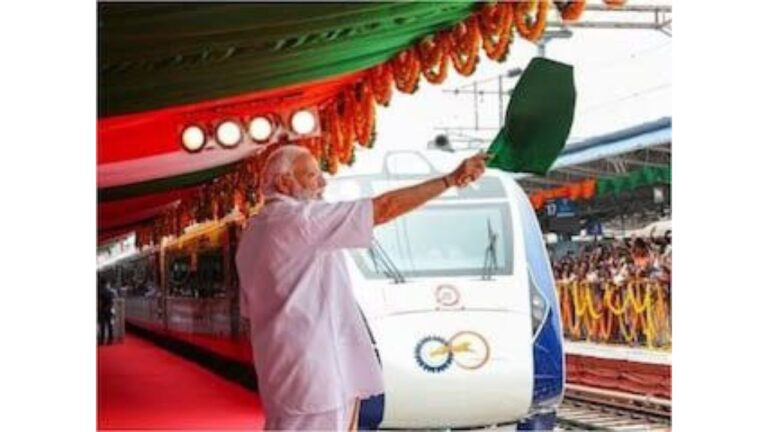 Vande Bharat: लखनऊ से गोरखपुर और जोधपुर से साबरमती के लिए 7 जून को चलेगी वंदे भारत,पढ़ें डिटेल