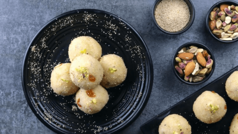Suji Malai Ladoo Recipe : इस टेस्टी मिठाई को खाकर भूल जायेंगे सारे गम, मन हो जायेगा एकदम प्रसन्न, जानें रेसिपी