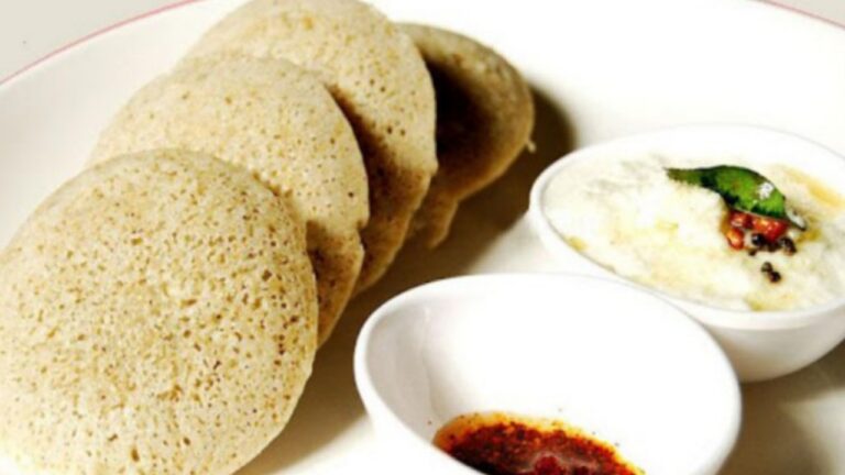 Bajra Idli Recipe: बिना किसी झंझट घर पर झटपट बनाएं बाजरा इडली, जरूर ट्राई करें ये रेसिपी