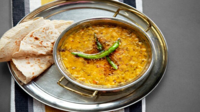 Dal Fry Tadka Recipe: घर पर ऐसे बनाएं ढाबा स्‍टाइल दाल तड़का, बार-बार मांगकर खाएंगे बच्चे