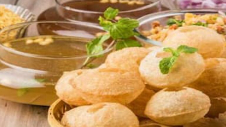 Crispy Golgappa Recipe:कुछ चटपटा खाने का मन तो घर पर मिनटों में झटपट बनाएं क्रिस्पी गोलगप्पे, पढ़ें रेसिपी