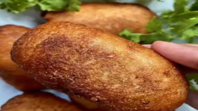 Monsoon snacks: इस स्वादिष्ट स्नैक्स के बिना अधूरा है मानसून का मजा, एक बार घर पर जरूर करें ट्राई