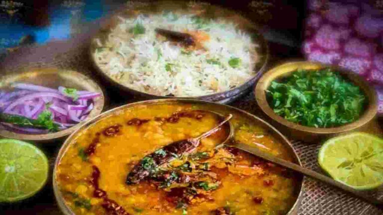 Dal Tadka Recipe: घर पर बनाए नागोरी दाल तड़का, उंगलियां चाटता रह जाएगा परिवार