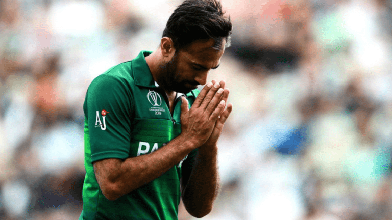 विश्व कप से पहले पाकिस्तान को झटका, इस घातक गेंदबाज़ ने छोड़ा टीम का साथ