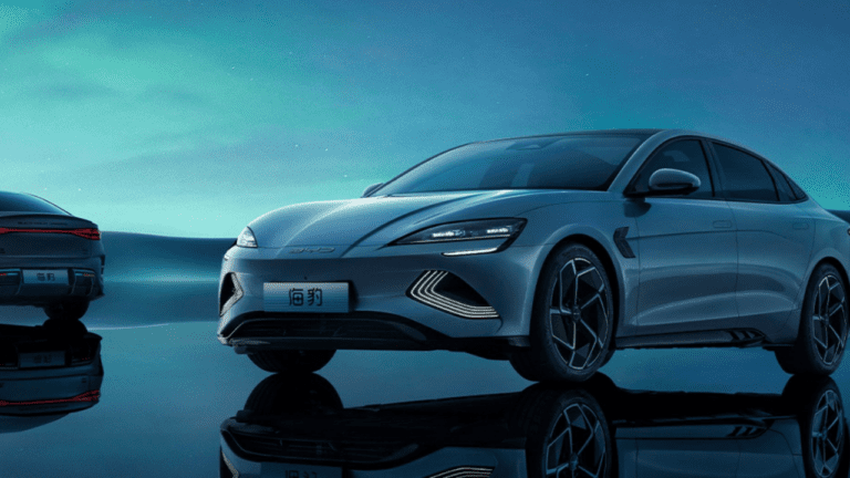 700Km की धांसू रेंज के साथ ग्राहकों के दिलों पर राज करने आ रही BYD की ये इलेक्ट्रिक कार, जानें खासियत