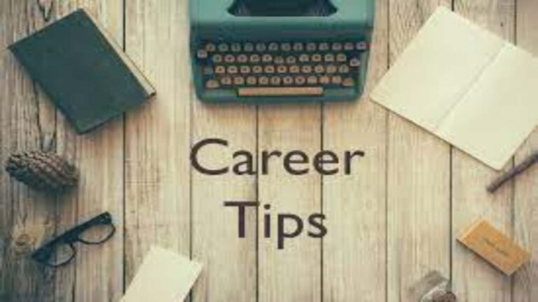 Career Tips: डिग्री न होने के बावजूद करें मोटी कमाई, जानें घर बैठे नोट छापने का ये आसान तरीका