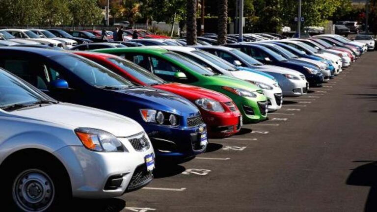 Used Cars: सेकंड हैंड कार खरीदने से पहले रखें इन बातों का ख्याल, वर्ना डूब जाएंगे पैसे