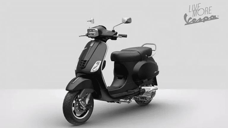 Vespa SXL 125 : राखी पर अपनी बहन को गिफ्ट करें ये शानदार स्कूटर, खूबियां देखते ही हो जाएंगी खुश