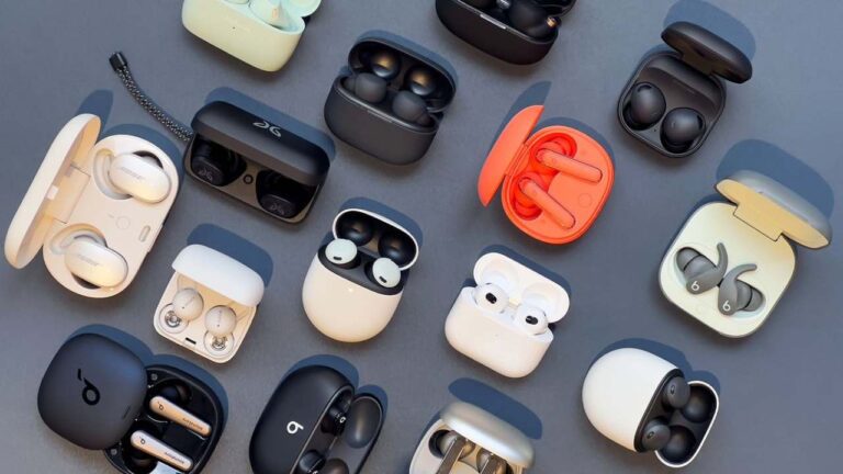 Wireless earbuds: रक्षाबंधन को बनाना है और खास, तो बहन को गिफ्ट करें ये कम कीमत वाले बेस्ट ईयरबड्स, जानें फीचर्स