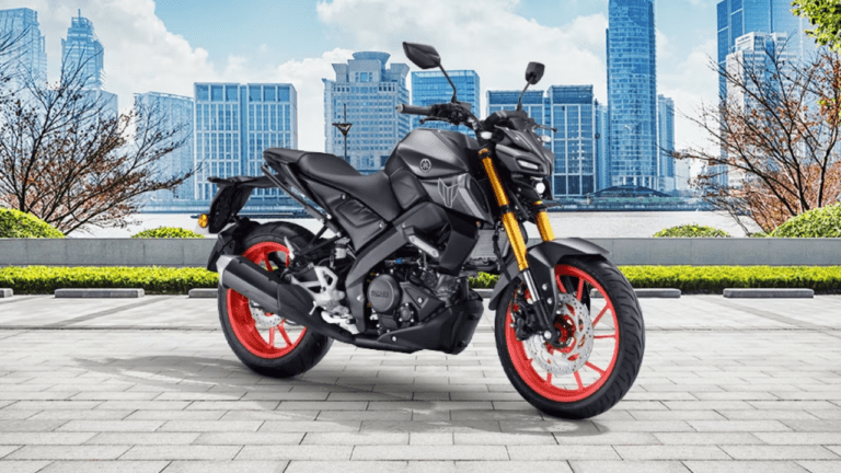 Yamaha MT 15 V2 : मात्र ₹6 हजार में घर ले जाएं चमचमाती यामाहा की ये बाइक, लुक देख बच्चे हो जायेंगे फैन