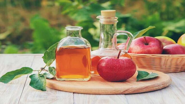 Apple Vinegar Benefits: सौ बीमारियों का रामबाण इलाज है सेब का सिरका, क्या है फायदे