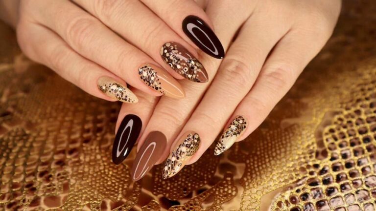 Nail Art Designs: हाथों की खूबसूरती बढ़ा देंगे ये सिंपल नेल आर्ट के डिजाइंस, यहां है बेस्ट कोलेक्शंस