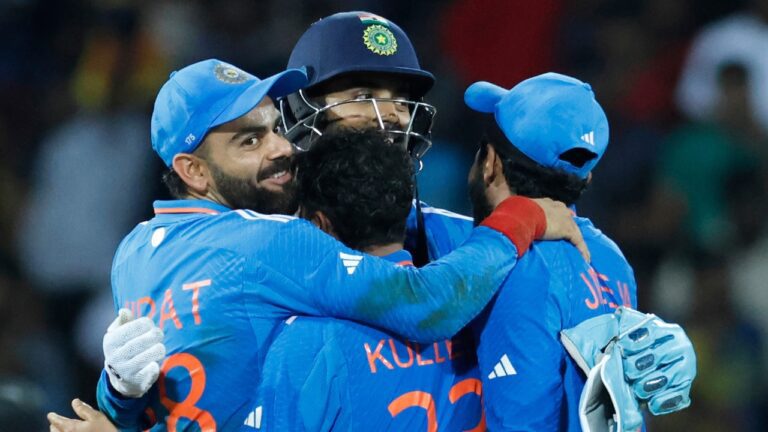 ICC World Cup: विश्व कप के लिए टीम इंडिया की जर्सी हुई रिलीज़, अब इस लुक में दिखेंगे भारतीय खिलाड़ी