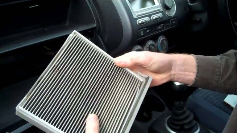 Car AC filter: खराब हो गई कार की एसी,तो जल्दी करें ये छोटा सा काम, वर्ना लग सकती है आग