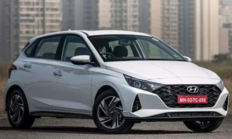 20 की माइलेज, शानदार फीचर्स Hyundai की इस कार पर मिल रहा 40 हजार का डिस्काउंट