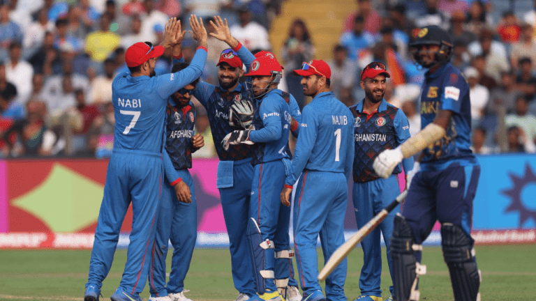 World Cup 2023 AFG vs SL: इस गेंदबाज ने तोड़ी श्रीलंका की कमर, धराधर चटकाए विकेट