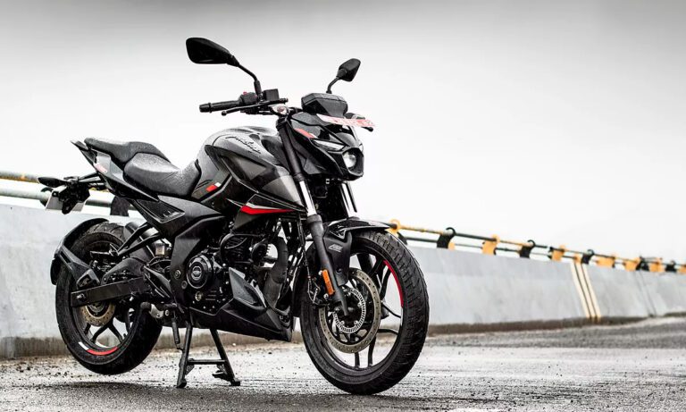 42 की माइलेज, कम कीमत Bajaj की इस बाइक में मिलते हैं कातिलाना अंदाज