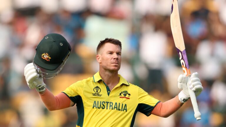 World Cup 2023 AUS vs PAK: David Warner के नाम दर्ज हुआ अनोखा रिकॉर्ड, पाकिस्तान के खिलाफ खेली अद्भुत पारी