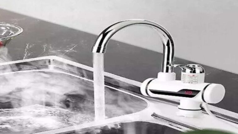 घर में नहीं है गीजर तो खरीदें ये मात्र ₹999 वाला तगड़ा प्रोडक्ट, मिनटों में गर्म कर देगा पानी