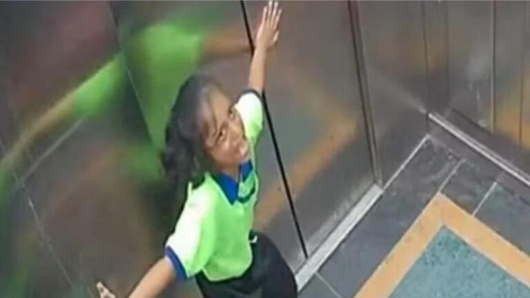 UP News: लिफ्ट में फंसी हुई बच्ची का वीडियो हुआ वायरल,भगवान से रो रो कर लगाई बचाने की गुहार,देखें