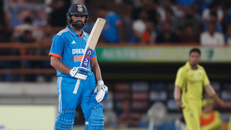 ICC World Cup: रोहित शर्मा हैं विश्वकप के बादशाह, विराट काफी पीछे, देखें आंकड़े