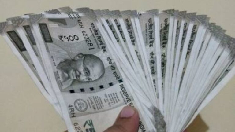 LIC की इस स्कीम में बस इतना पैसा करें जमा,पूरी जिंदगी मिलेगी पेंशन,पढ़ें डिटेल