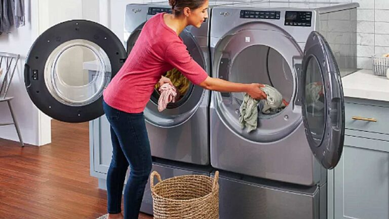 हाथ दर्द से मिलेगा छुटकारा, 27% डिस्काउंट में मिल रही Washing Machine, फटाफट कर लें बुक