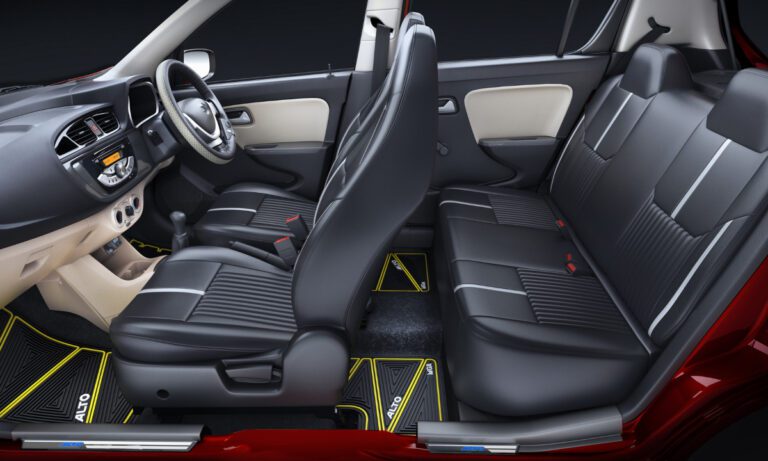 कार की कीमत 4 लाख, डिस्काउंट 49000, जल्दी बुक करो.., कहीं देर न हो जाए