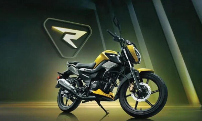 <strong>TVS </strong><strong>की यह बाइक 5 सेकंड में पकड़ती है स्पीड, 10 लीटर का बड़ा फ्यूल टैंक, कीमत बस इतनी सी</strong>..
