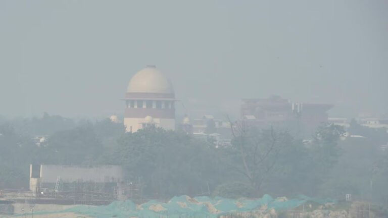 Delhi Pollution: प्रदूषण पर सुप्रीम कोर्ट हुआ सख्त,कहा -हमने चलाया बुलडोजर तो रुकेगा नहीं