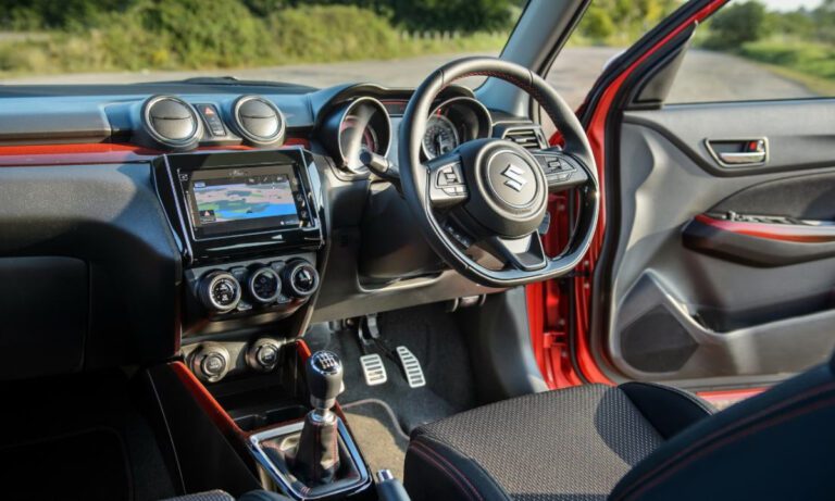 मार्केट में तहलका मचाने आ रही Maruti की यह 5 सीटर कार, एक झलक देख लोग हो रहे दीवाने